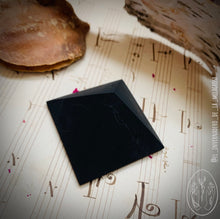 Cargar imagen en el visor de la galería, Pirámide de Shungita